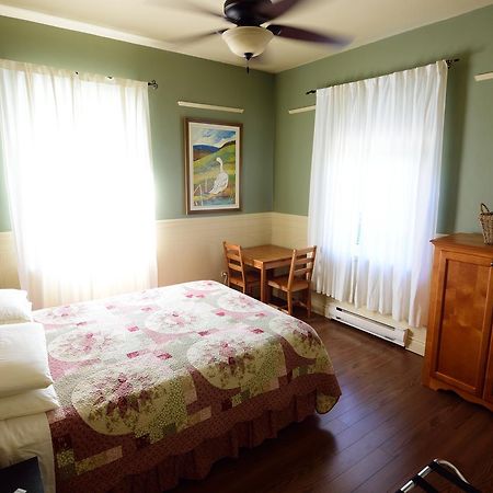 Auberge Le St-Georges Chicoutimi Екстериор снимка