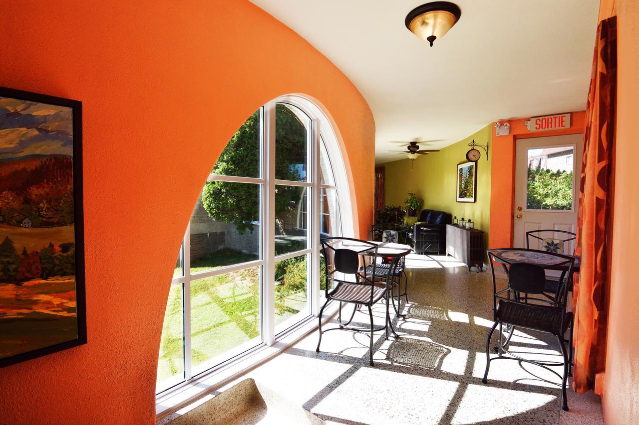 Auberge Le St-Georges Chicoutimi Екстериор снимка