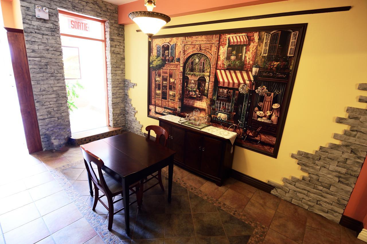 Auberge Le St-Georges Chicoutimi Екстериор снимка