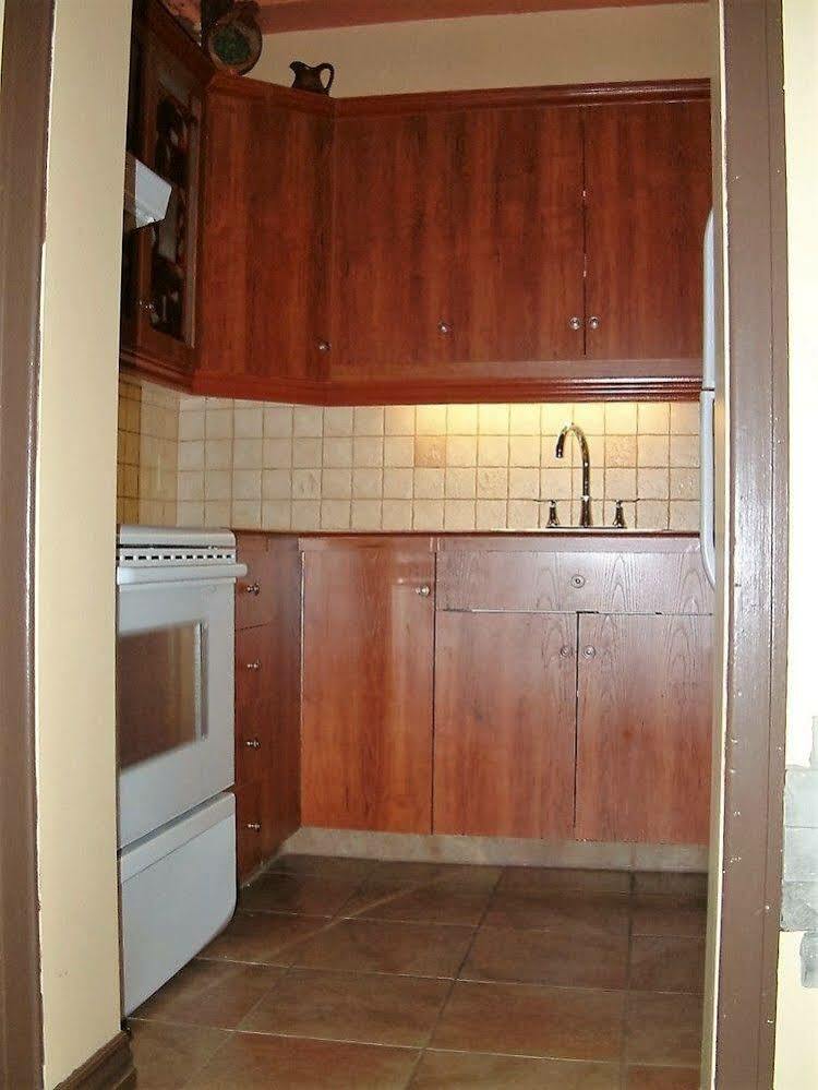 Auberge Le St-Georges Chicoutimi Екстериор снимка