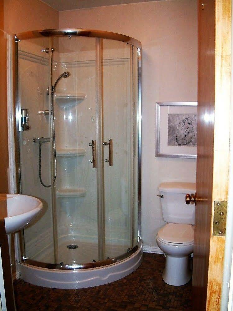 Auberge Le St-Georges Chicoutimi Екстериор снимка