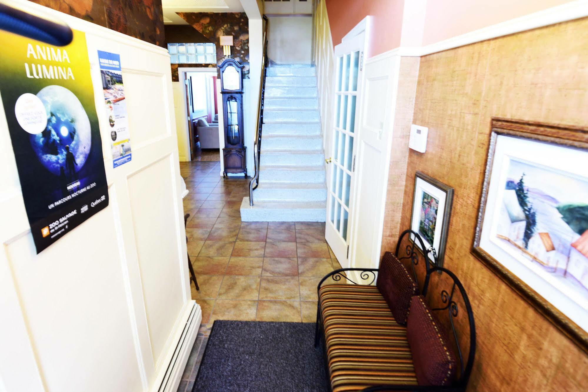 Auberge Le St-Georges Chicoutimi Екстериор снимка
