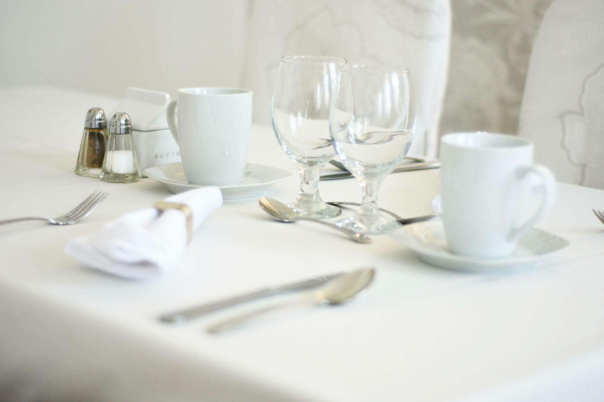 Auberge Le St-Georges Chicoutimi Екстериор снимка