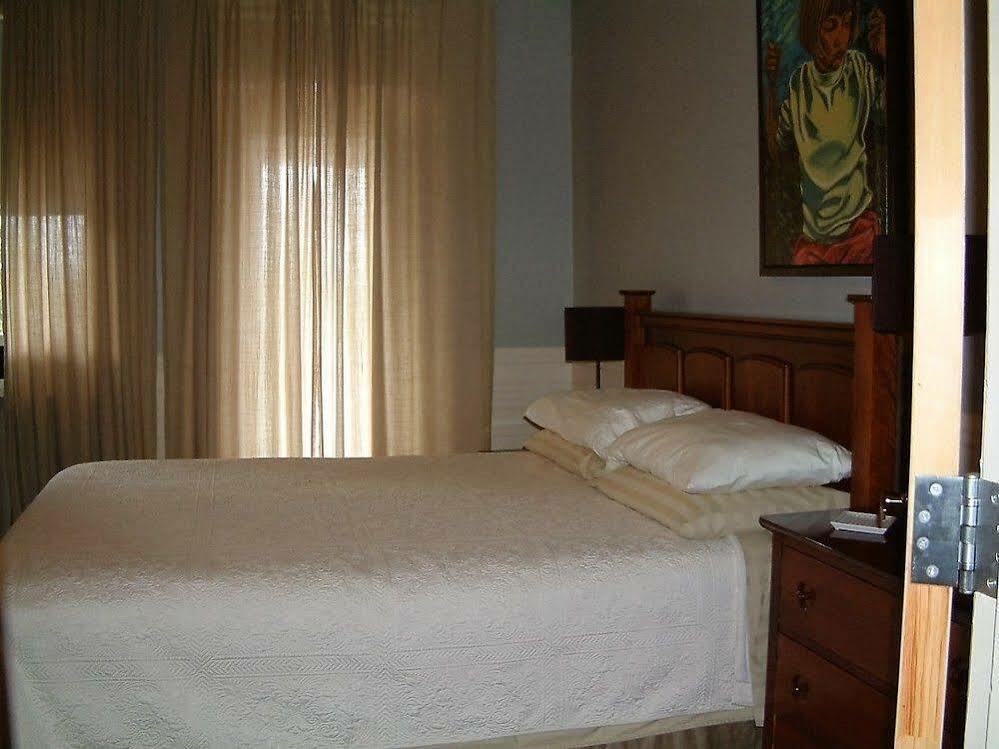 Auberge Le St-Georges Chicoutimi Екстериор снимка